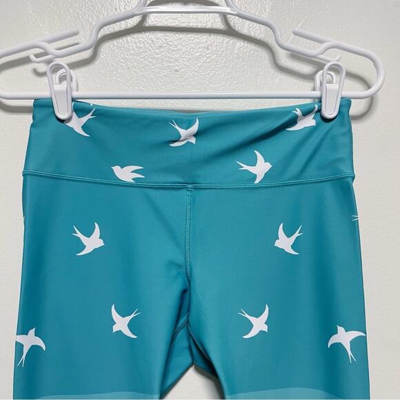 Noli Blue/Teal/Yellow Ombre Bird Leggings - Picture 6 of 8